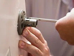 Security Locksmith Services Chicago Ridge, IL 708-297-9149 Security Locksmith Services Chicago Ridge, IL 708-297-9149 - 18-Emergency-Opening