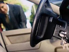 Security Locksmith Services Chicago Ridge, IL 708-297-9149 - 19-Locked-keys-in-car